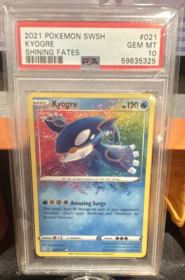 2021 Pokemon TCG Kyogre 021/072 Shining Fates Amazing Rare Holo PSA 10