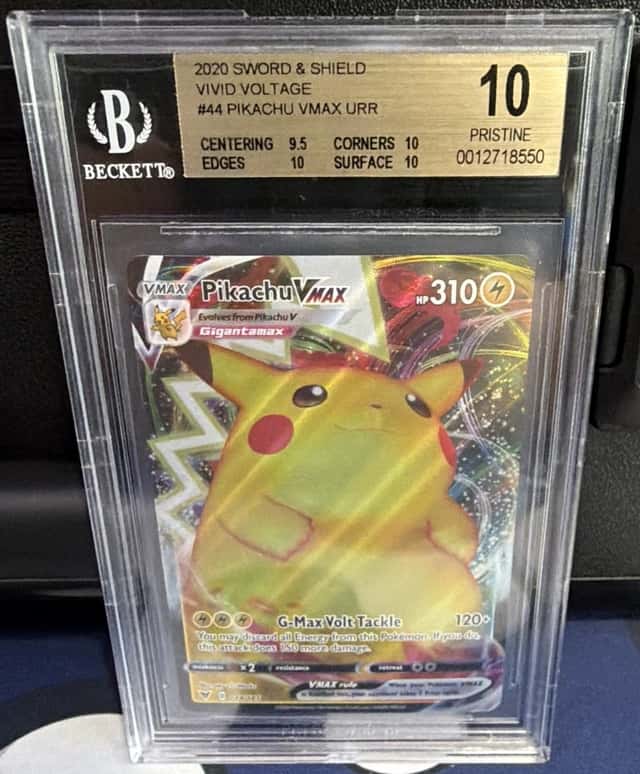 Pikachu VMAX