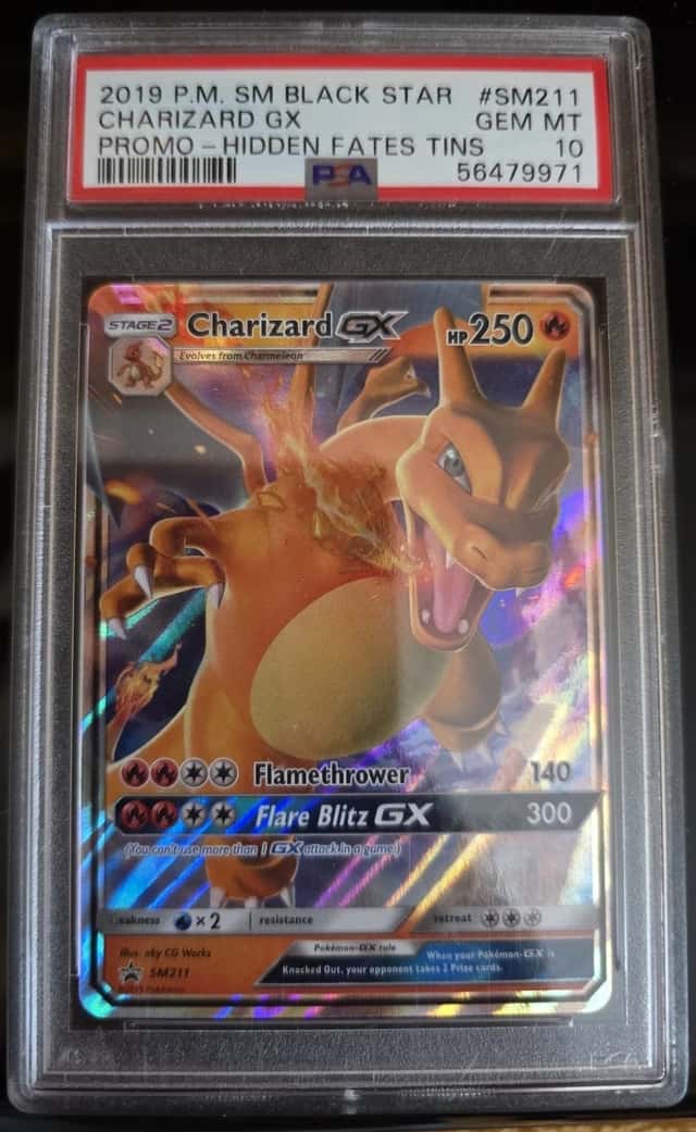 Pokémon TCG Charizard GX SM211 Black Star Promo Holo Card Hidden Fates PSA 10