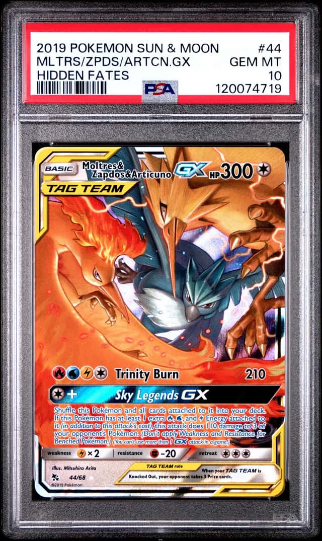 2019 POKEMON SUN & MOON HIDDEN FATES #44 MOLTRES & ZAPDOS & ARTICUNO GX PSA 10