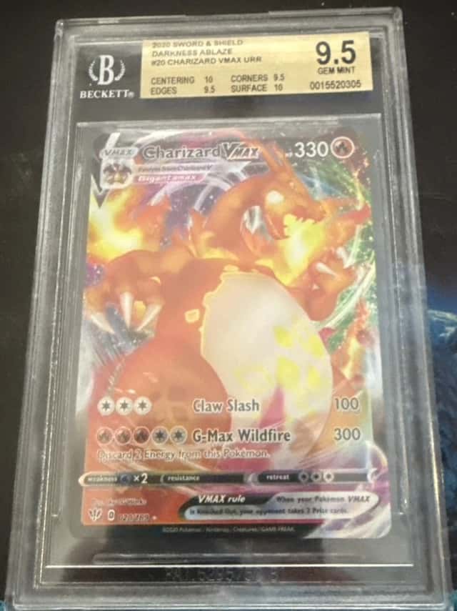 Charizard VMAX