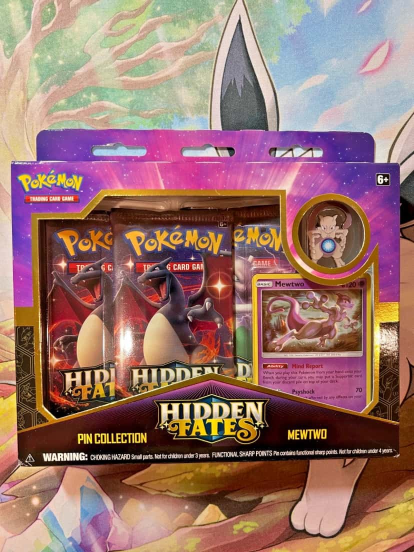 Hidden Fates Pin Collection Mewtwo