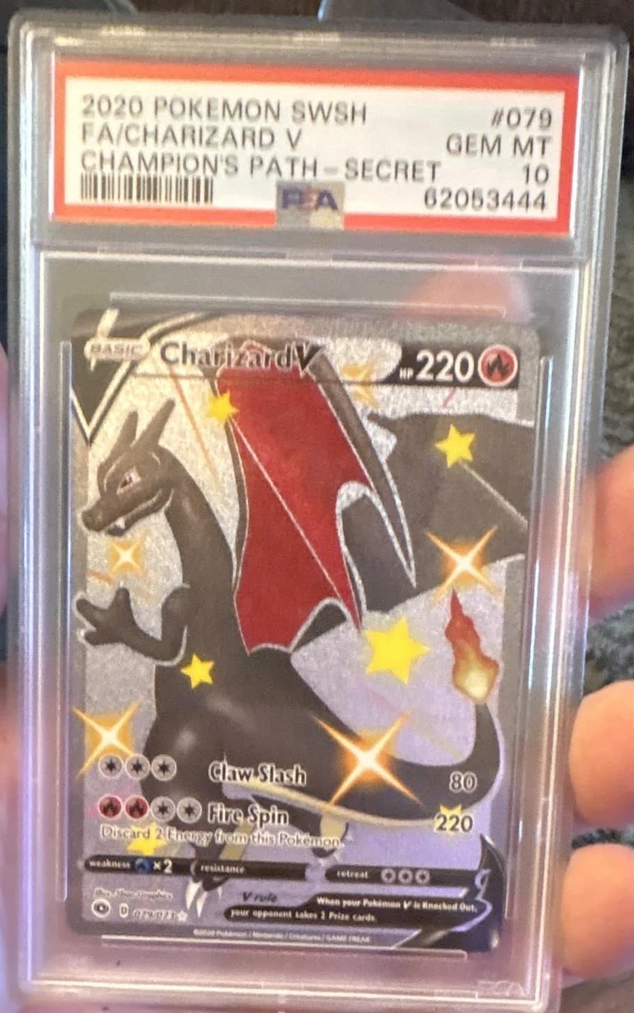 Charizard V