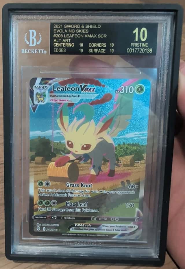 Leafeon VMAX